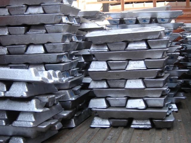 Aluminium ingot
